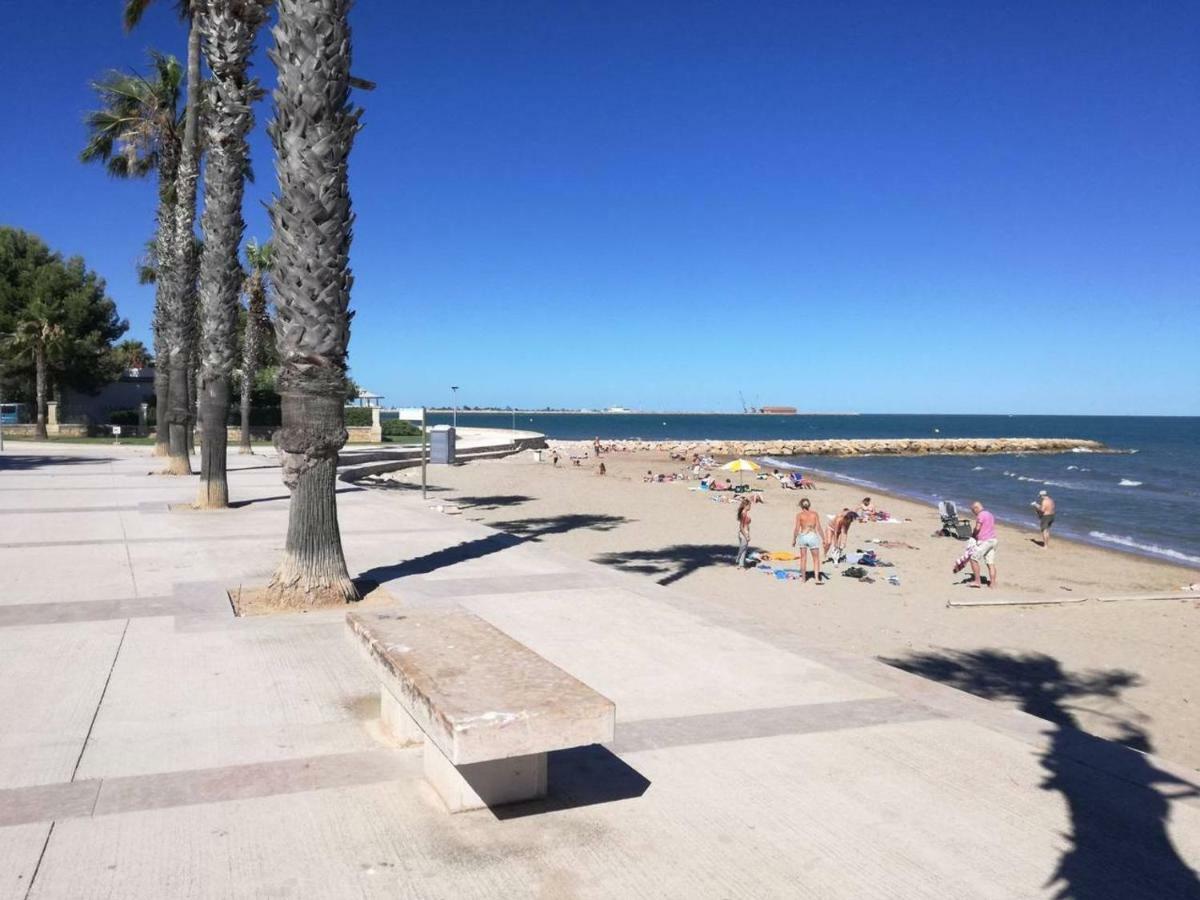 Atico Primer Linea De Mar Con Piscina En Ebrehogar Apartament *